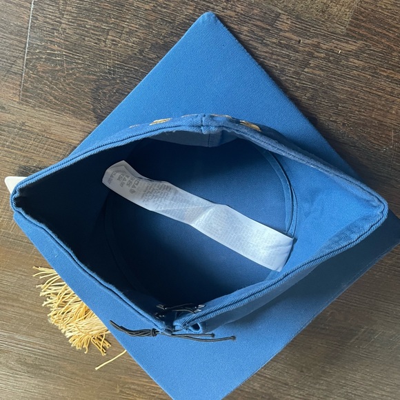 Disney‎ Parks Class of 2022 Graduation Hat Mickey Mouse Ears With Tassel New - Picture 4 of 6